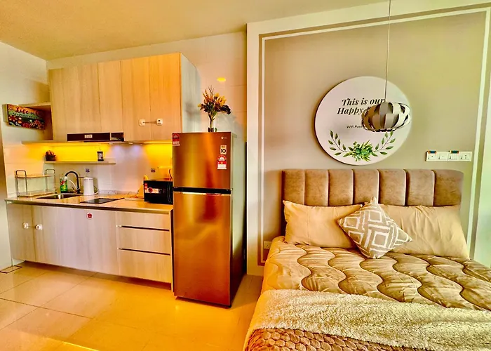 Riverine Kuching Luxury 4Pax With Balcony Facing Waterfront View