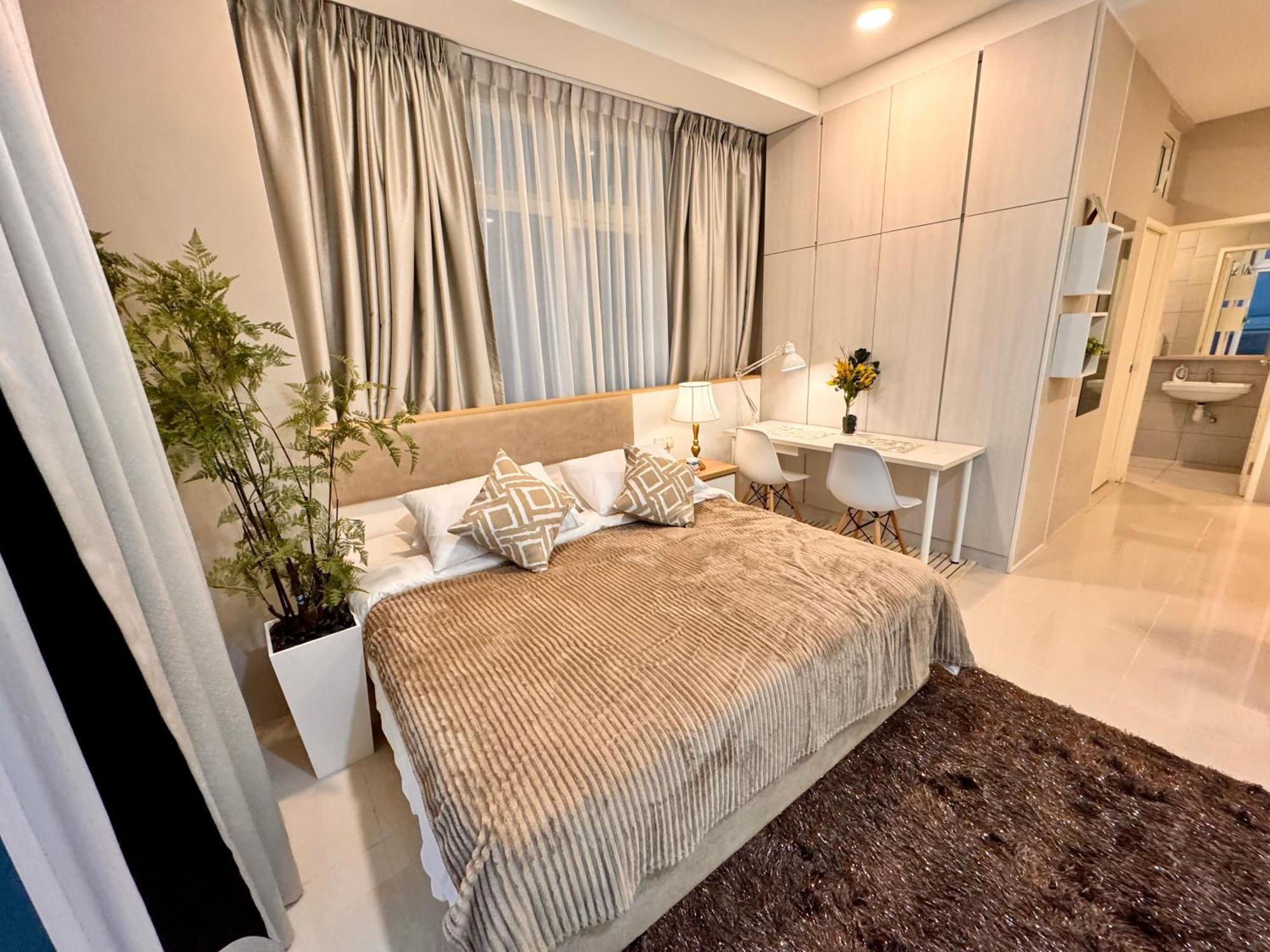 Apartment Riverine Luxury 4pax With Balcony Facing Waterfront View *